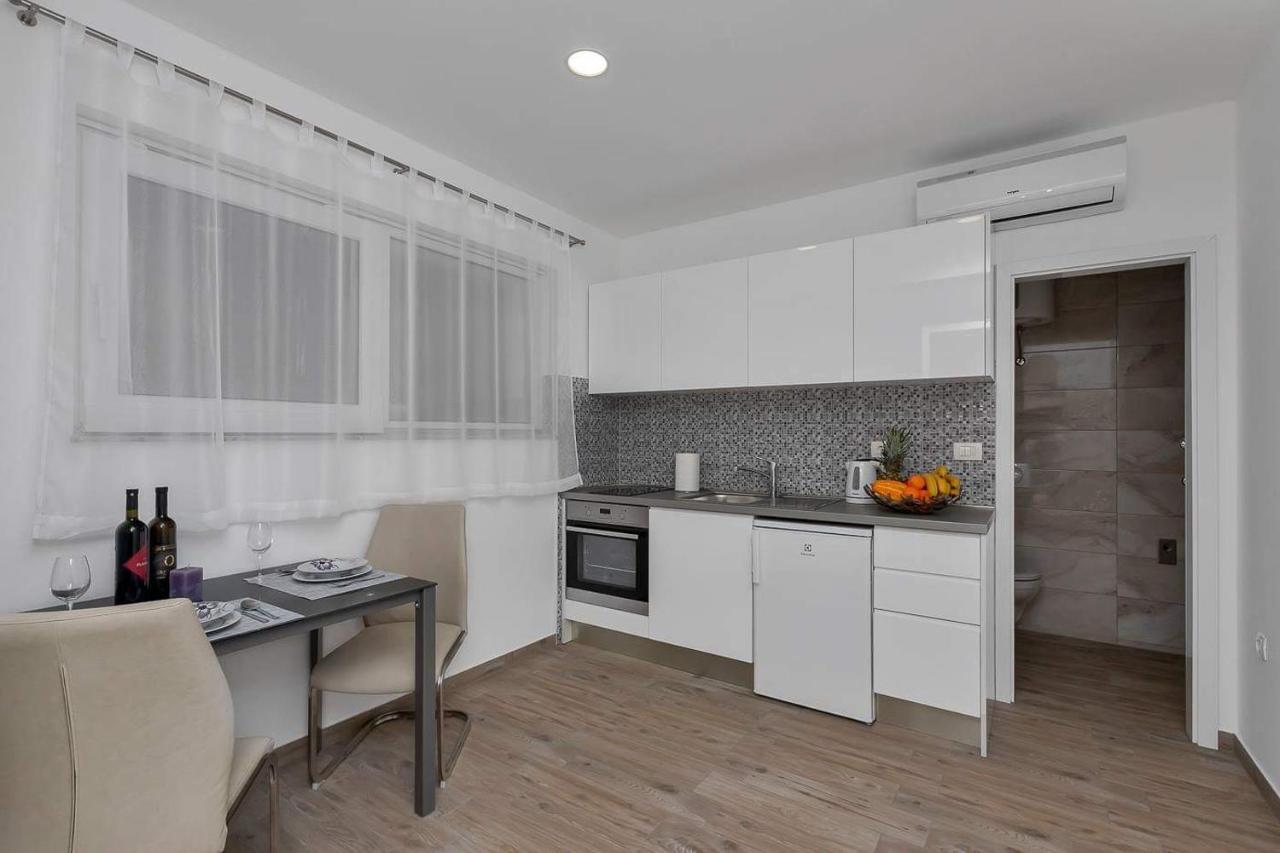 Apartman-Studio Meri Макарска Экстерьер фото